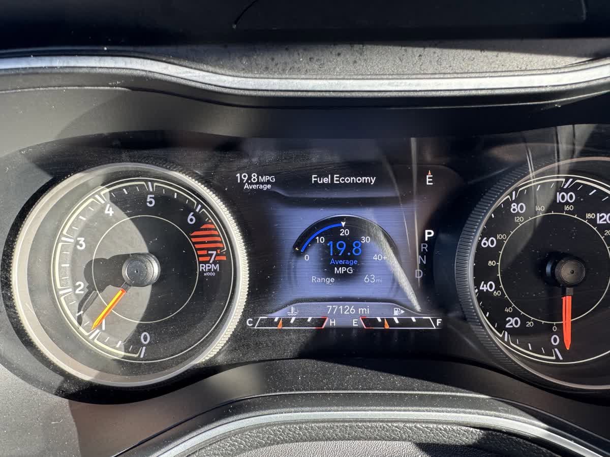 2023 Jeep Cherokee Altitude Lux