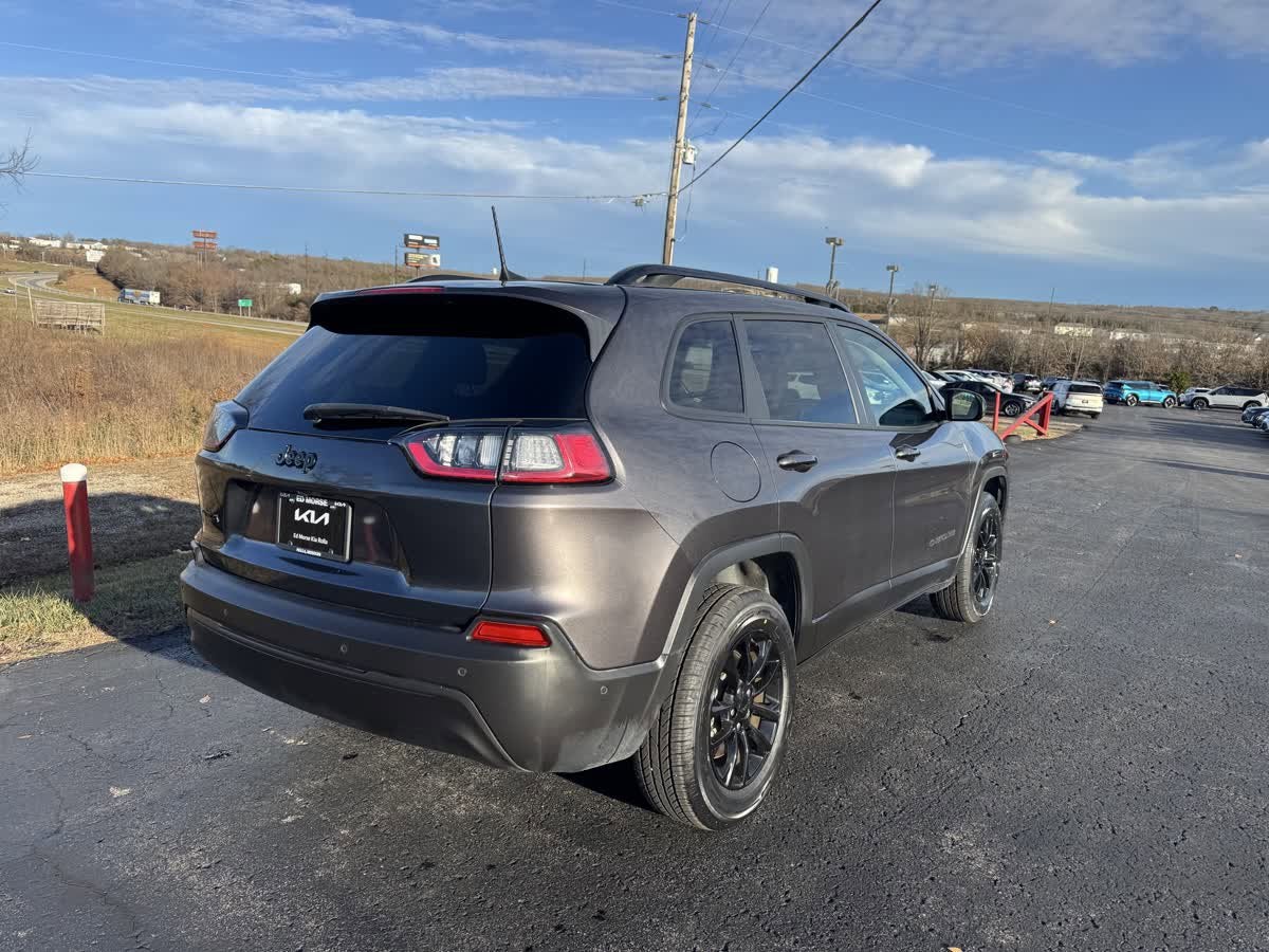 2023 Jeep Cherokee Altitude Lux