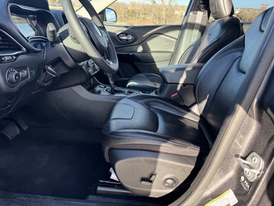 2023 Jeep Cherokee Altitude Lux