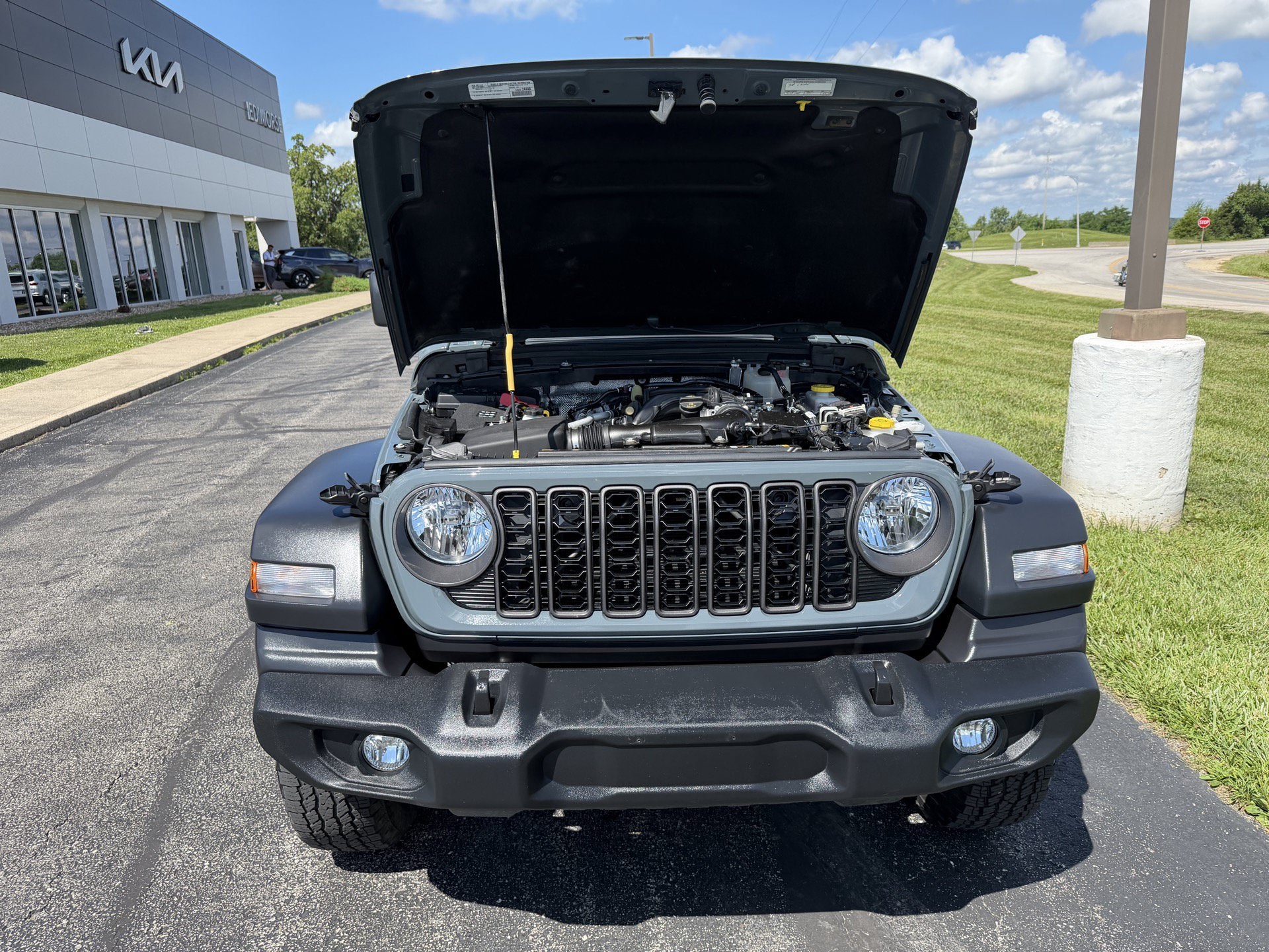 2024 Jeep Wrangler Sport