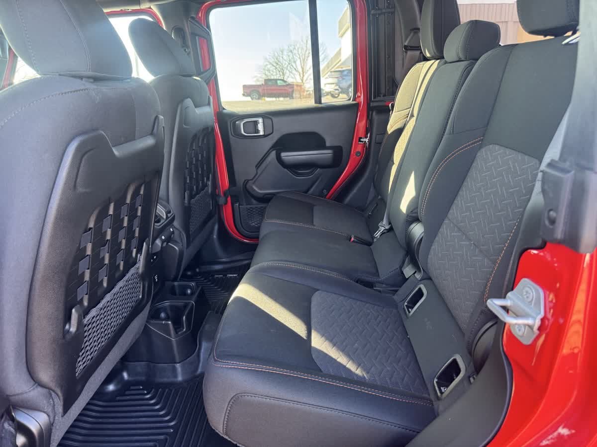 2021 Jeep Gladiator Mojave