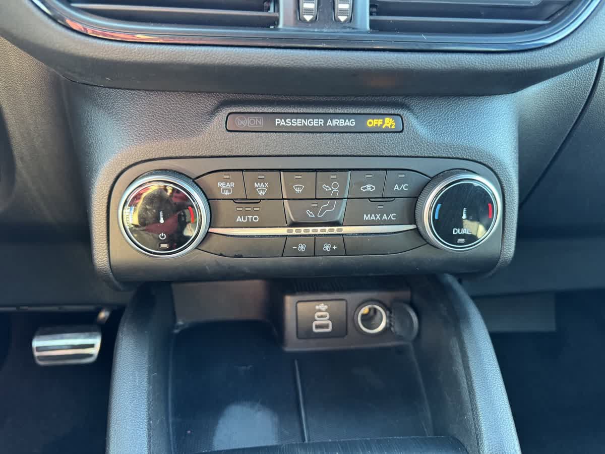 2024 Ford Escape ST-Line