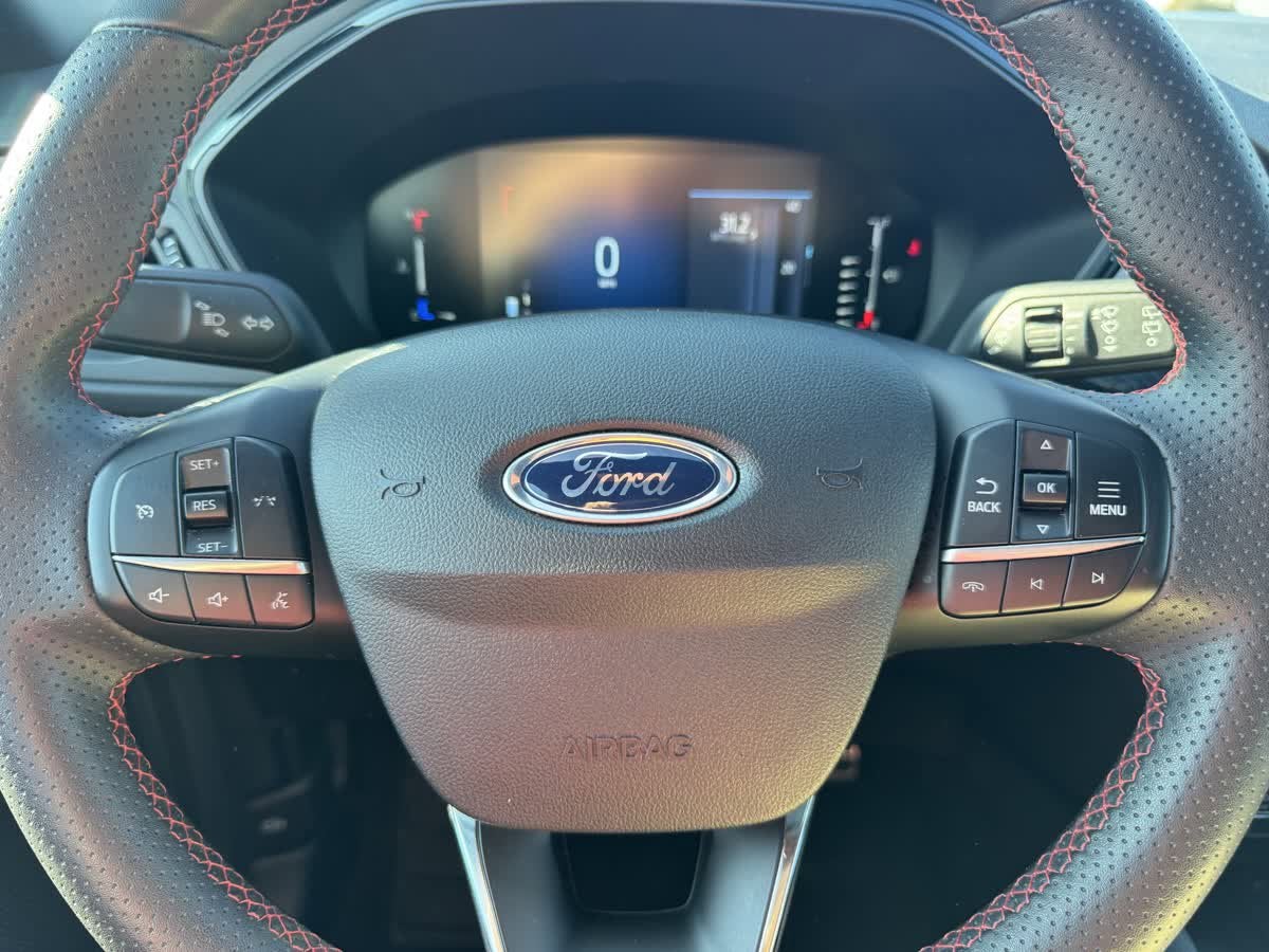 2024 Ford Escape ST-Line