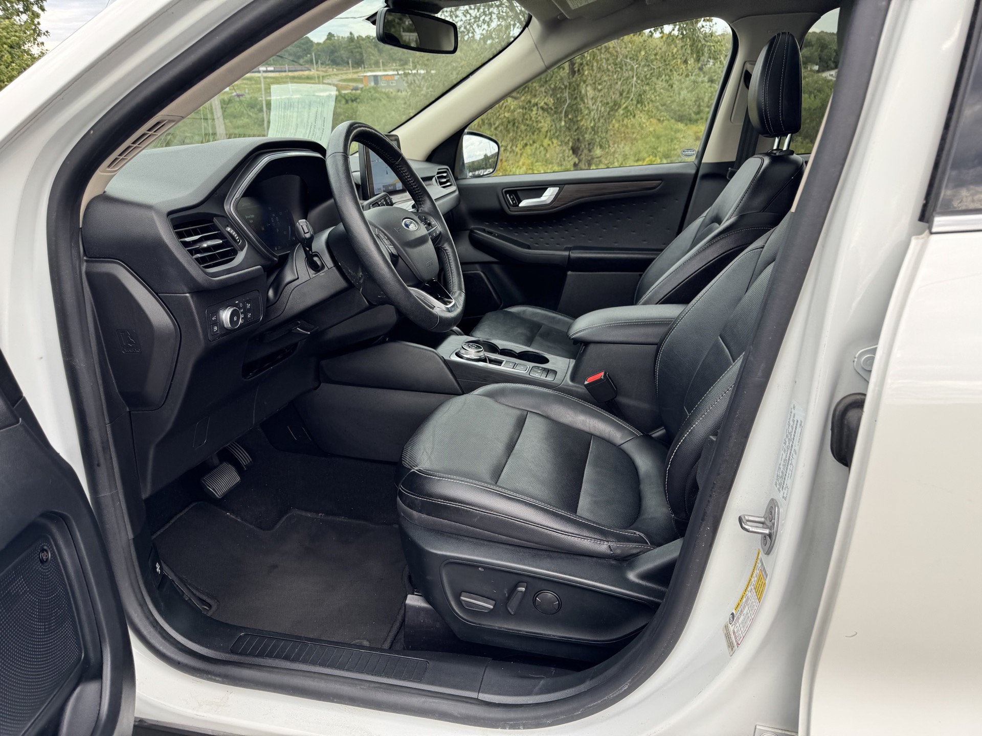 2020 Ford Escape Titanium Hybrid