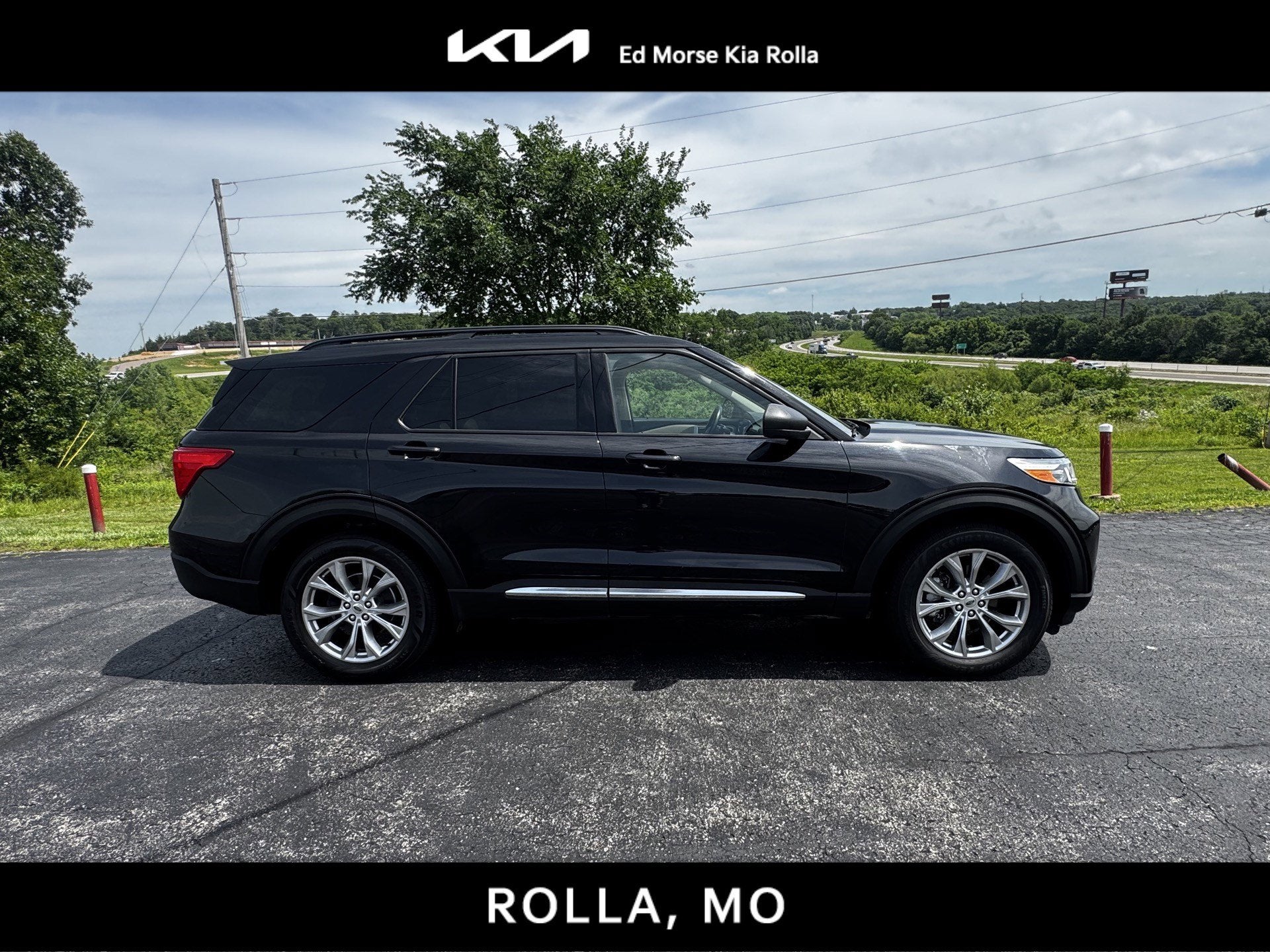 2020 Ford Explorer XLT 4WD's photo