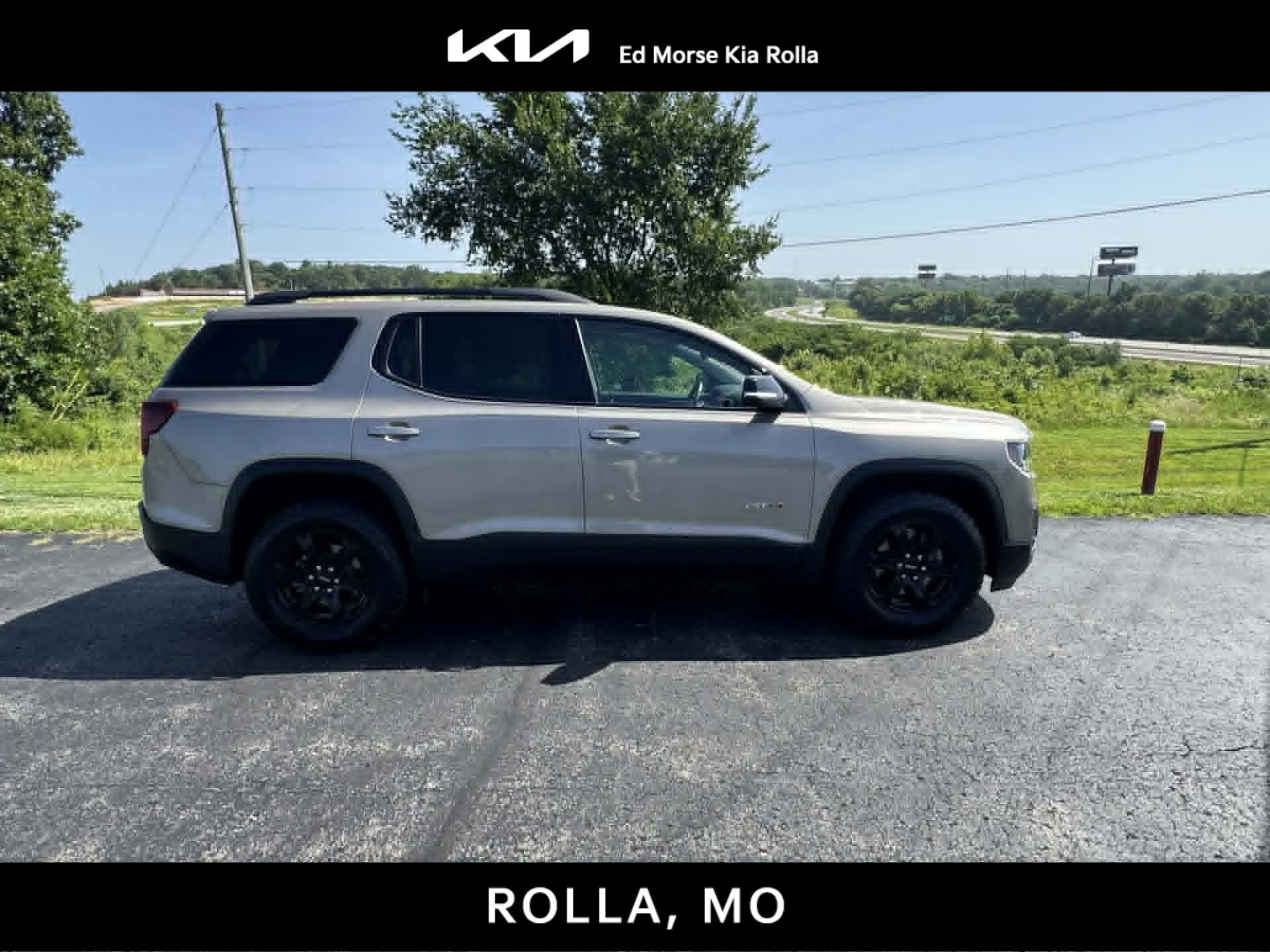 2023 GMC Acadia AT4