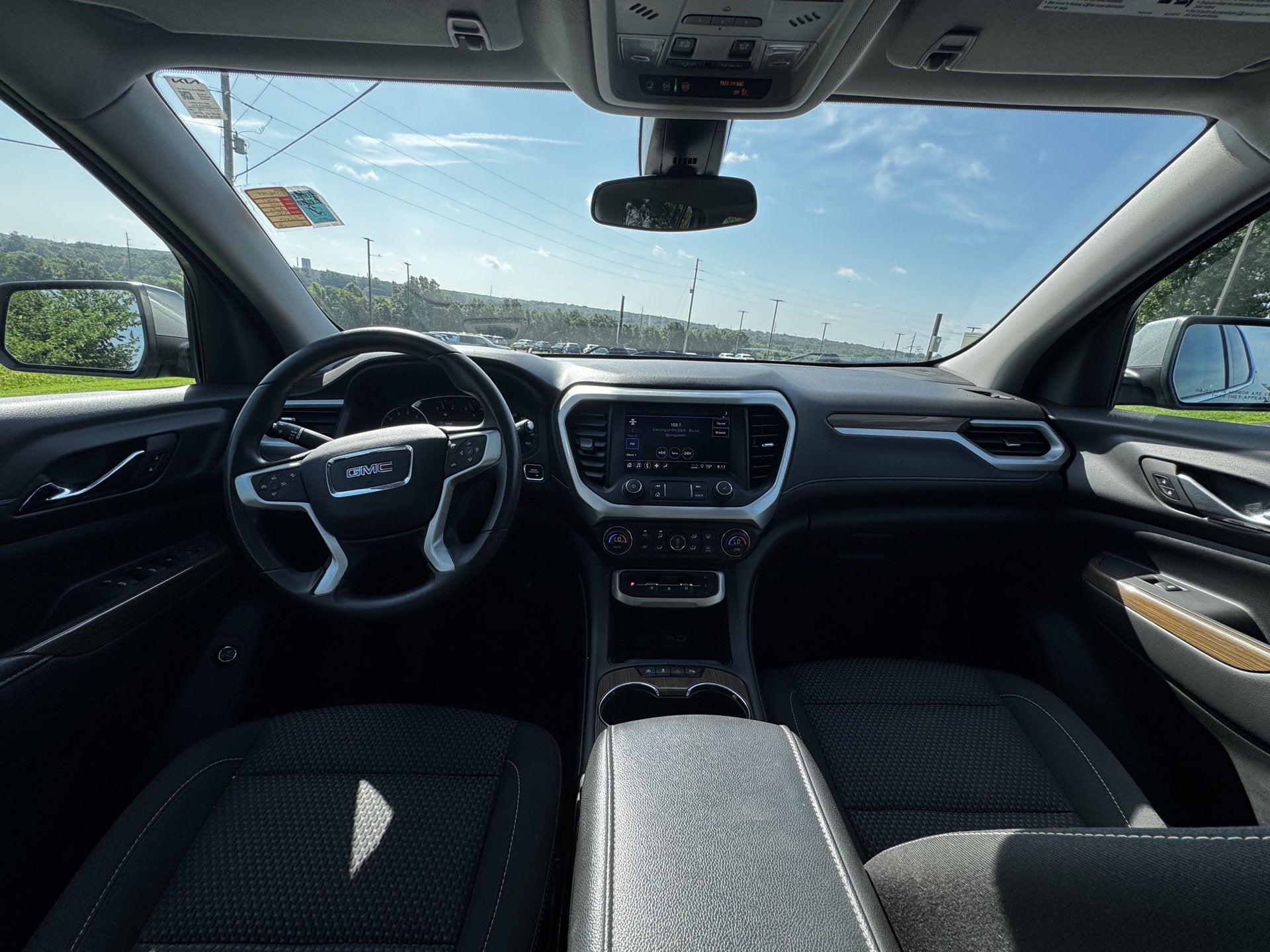 2023 GMC Acadia SLE