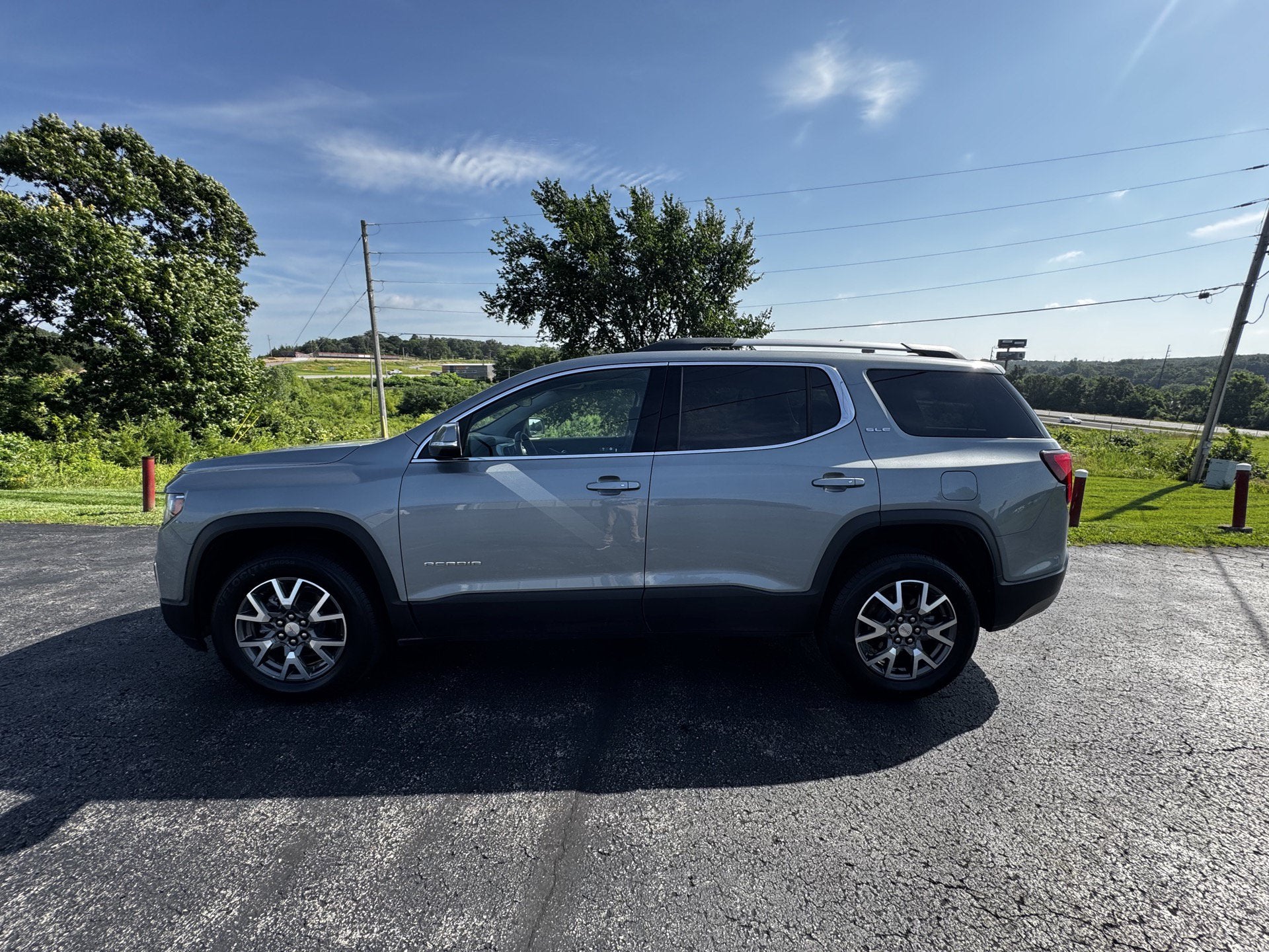 2023 GMC Acadia SLE