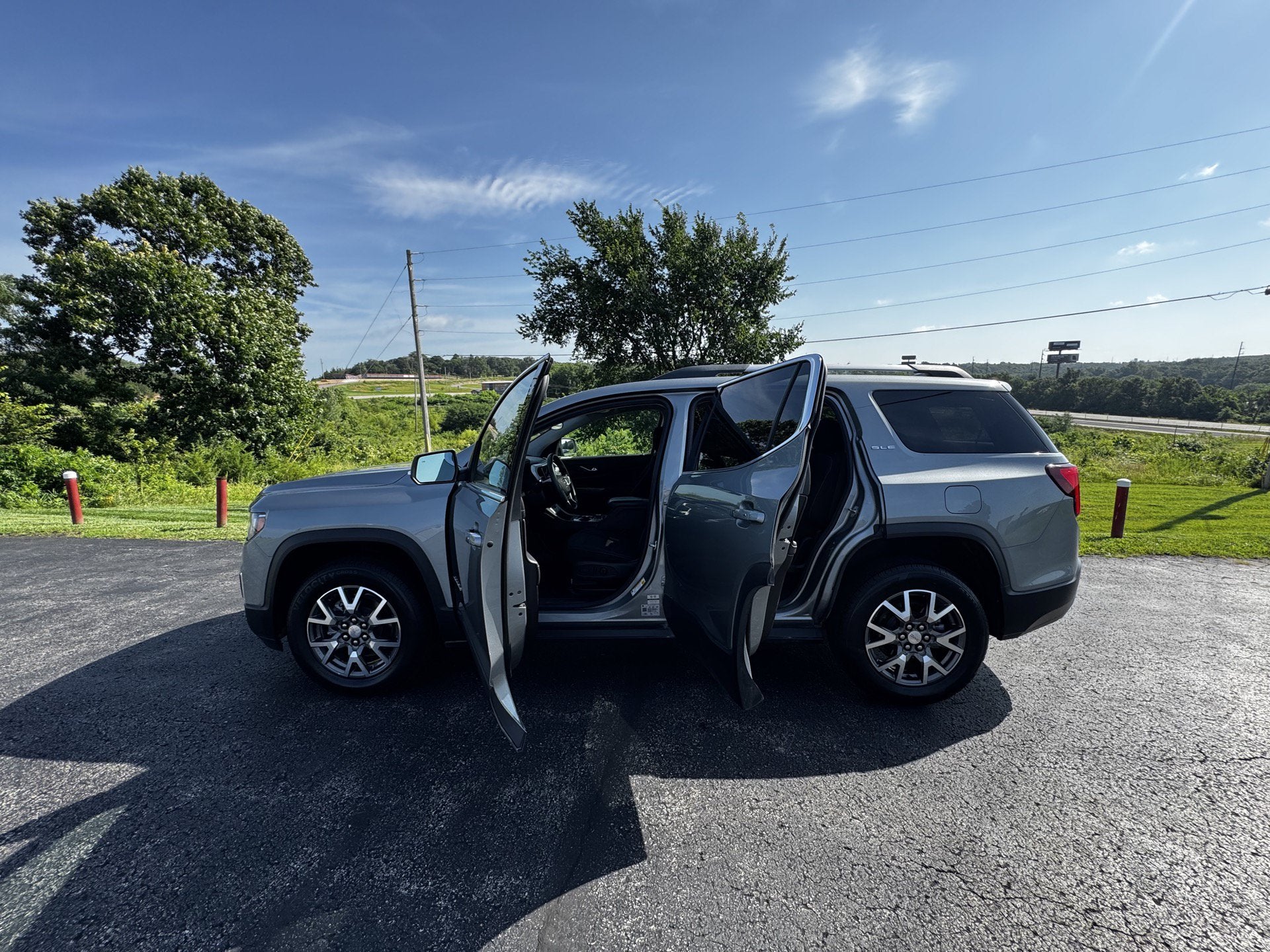 2023 GMC Acadia SLE
