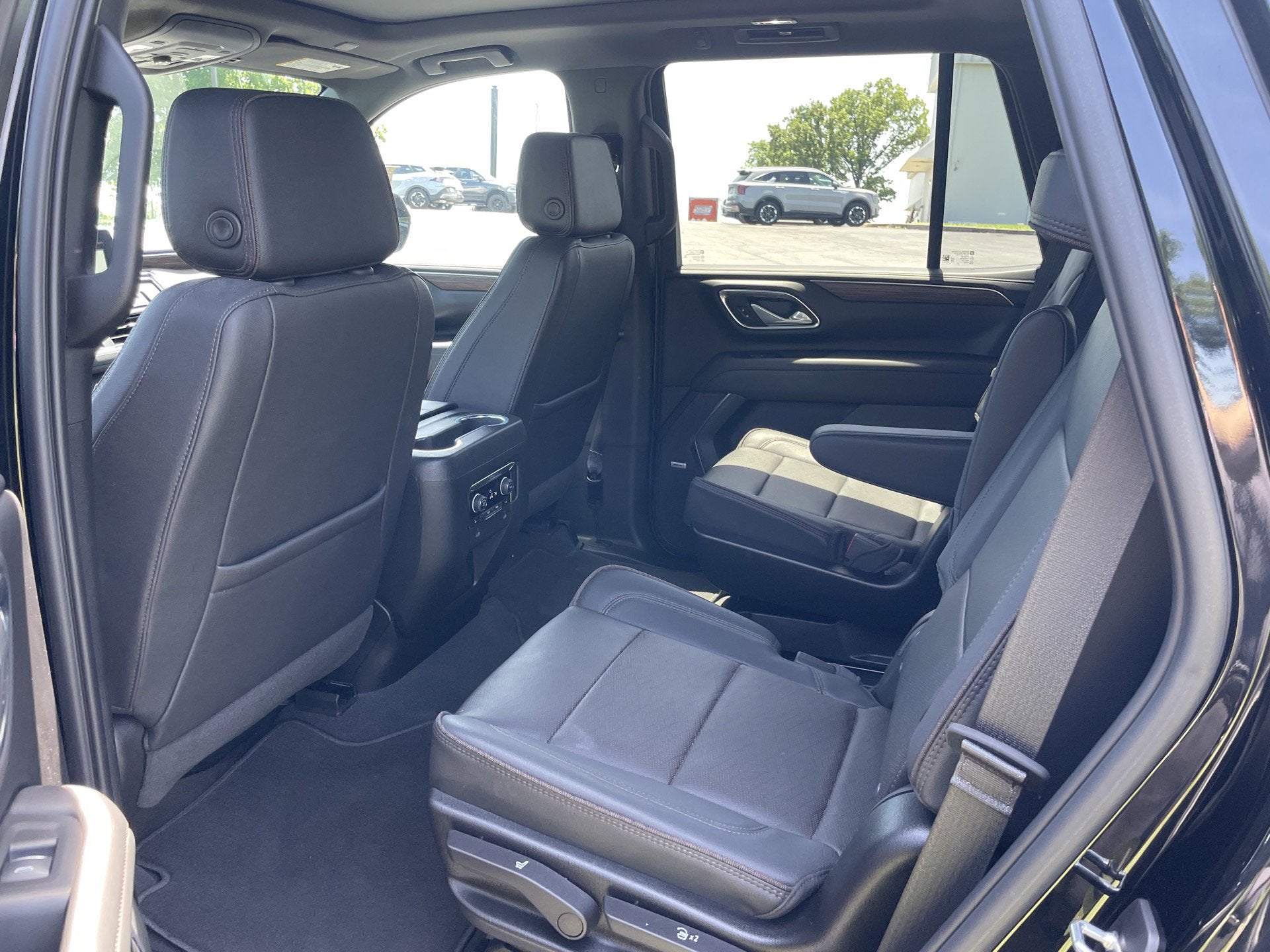 2024 Chevrolet Tahoe High Country - Photo 11