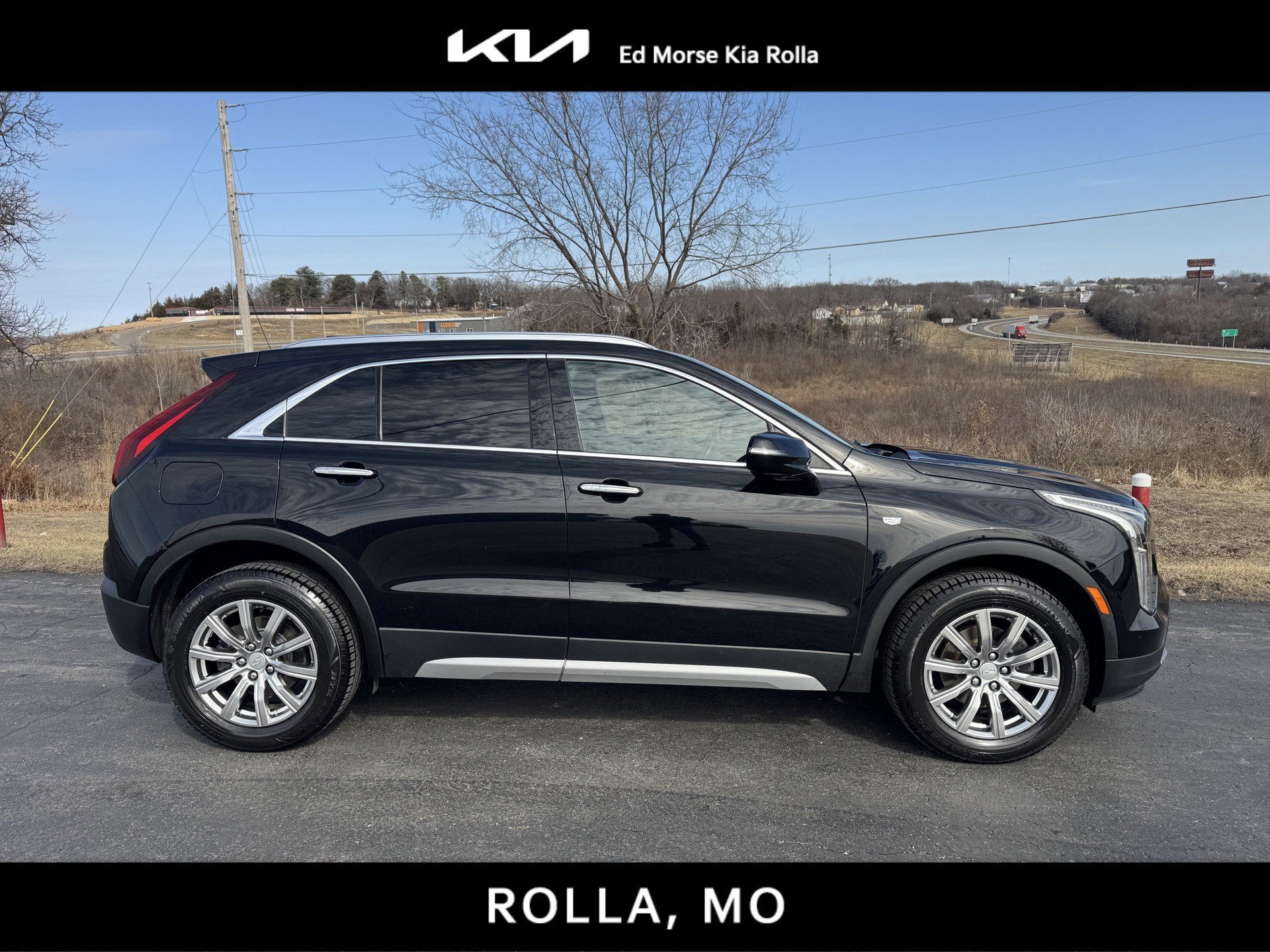 2022 Cadillac XT4 AWD Premium Luxury