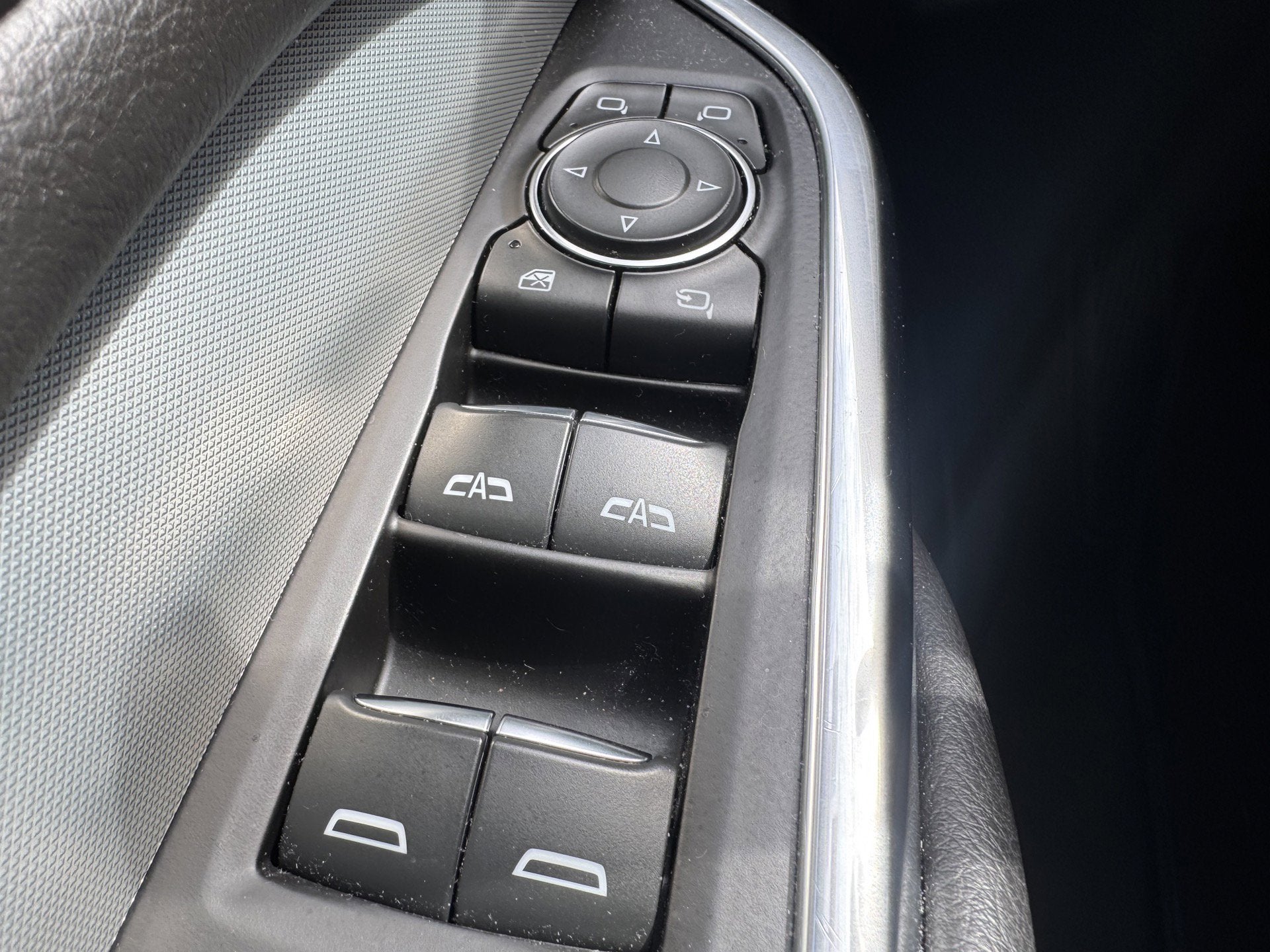 2022 Cadillac XT4 AWD Premium Luxury