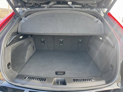 2022 Cadillac XT4 AWD Premium Luxury