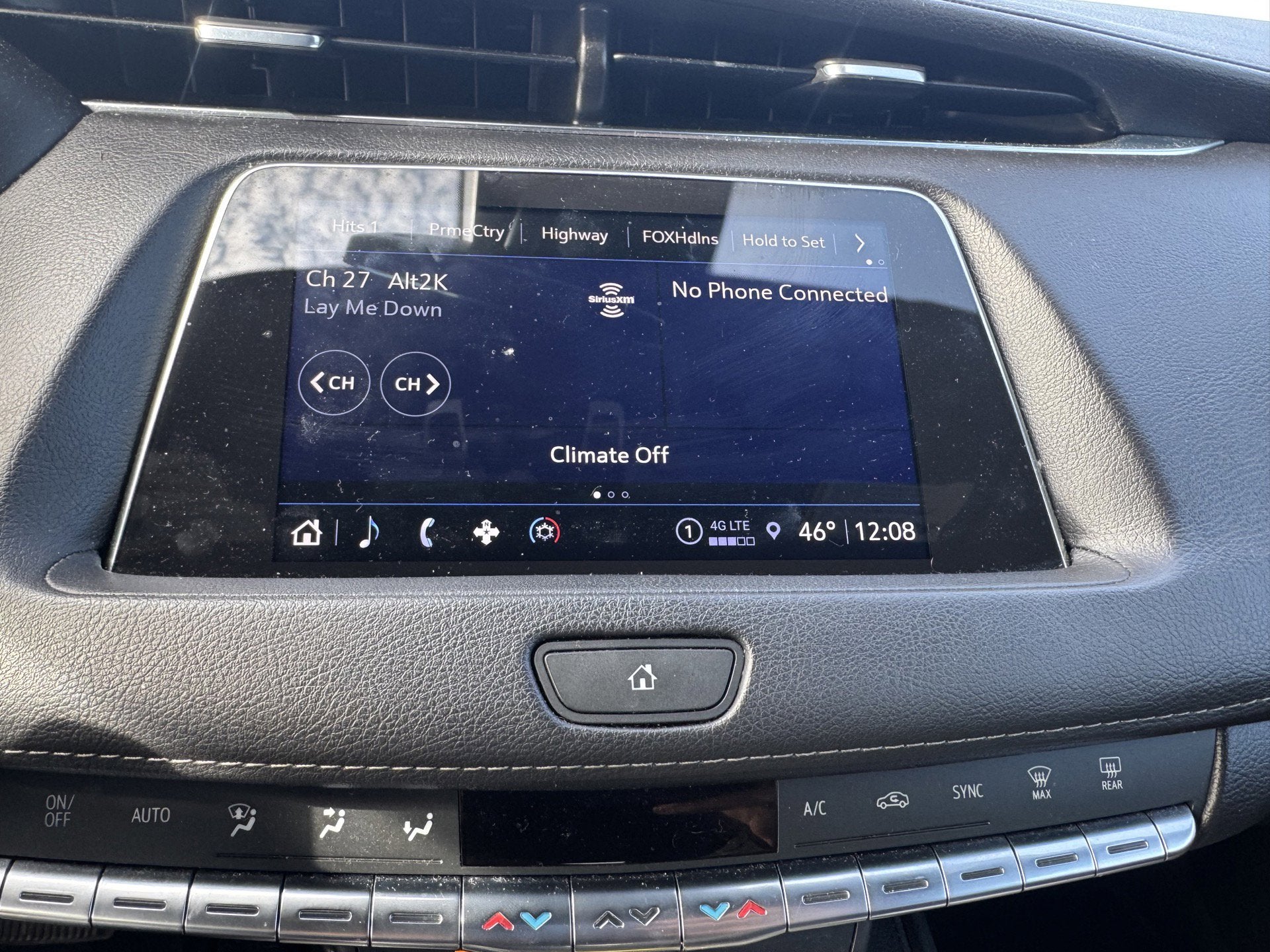 2022 Cadillac XT4 AWD Premium Luxury