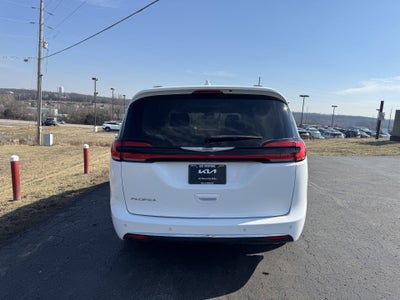 2021 Chrysler Pacifica Touring L