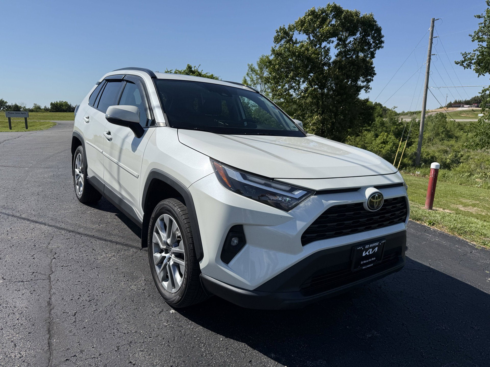 2022 Toyota RAV4 XLE Premium