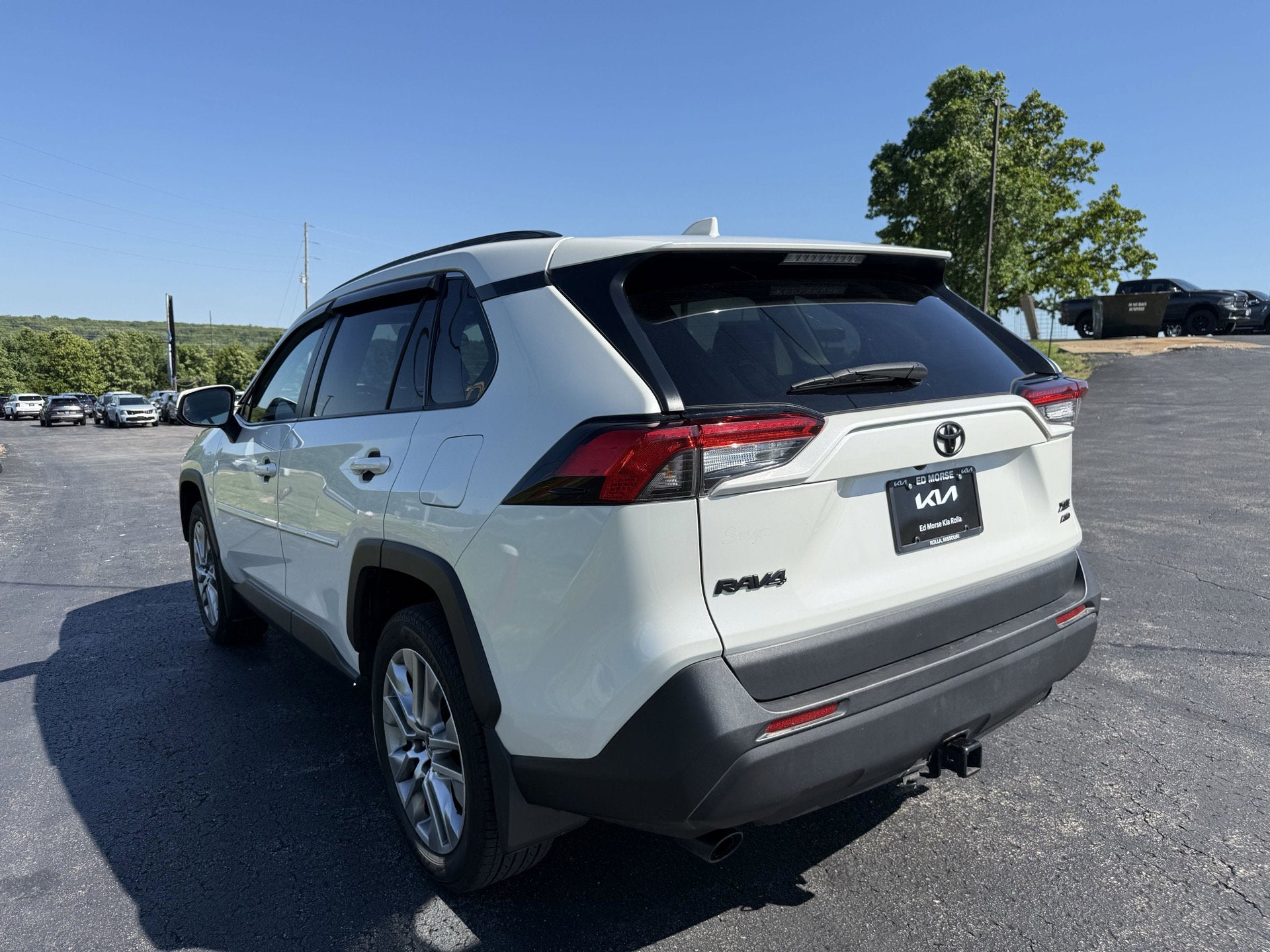 2022 Toyota RAV4 XLE Premium