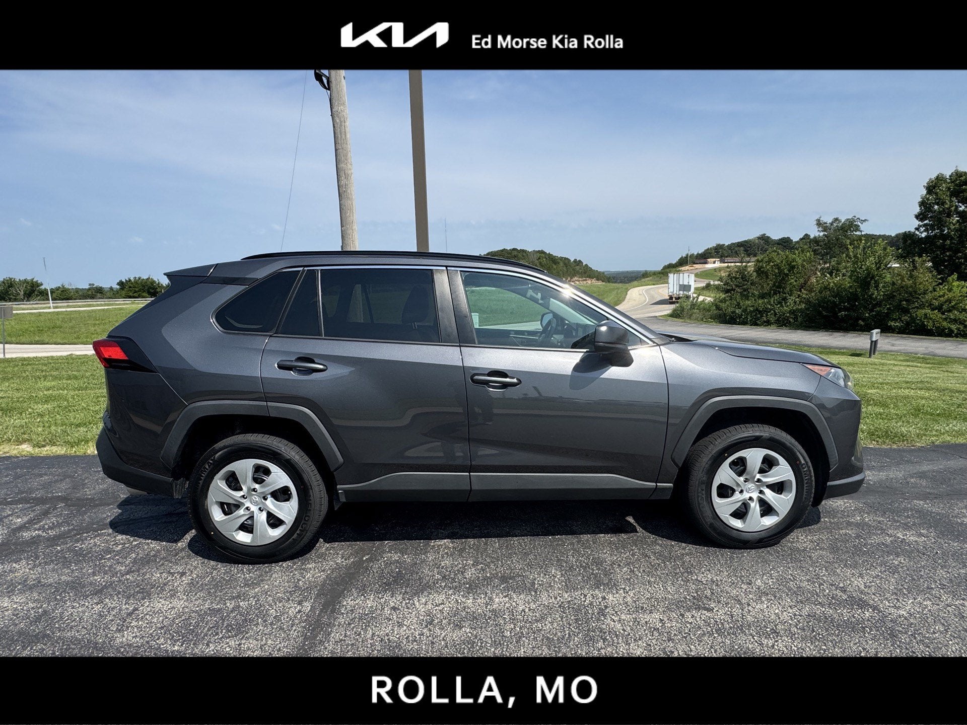2020 Toyota RAV4 LE