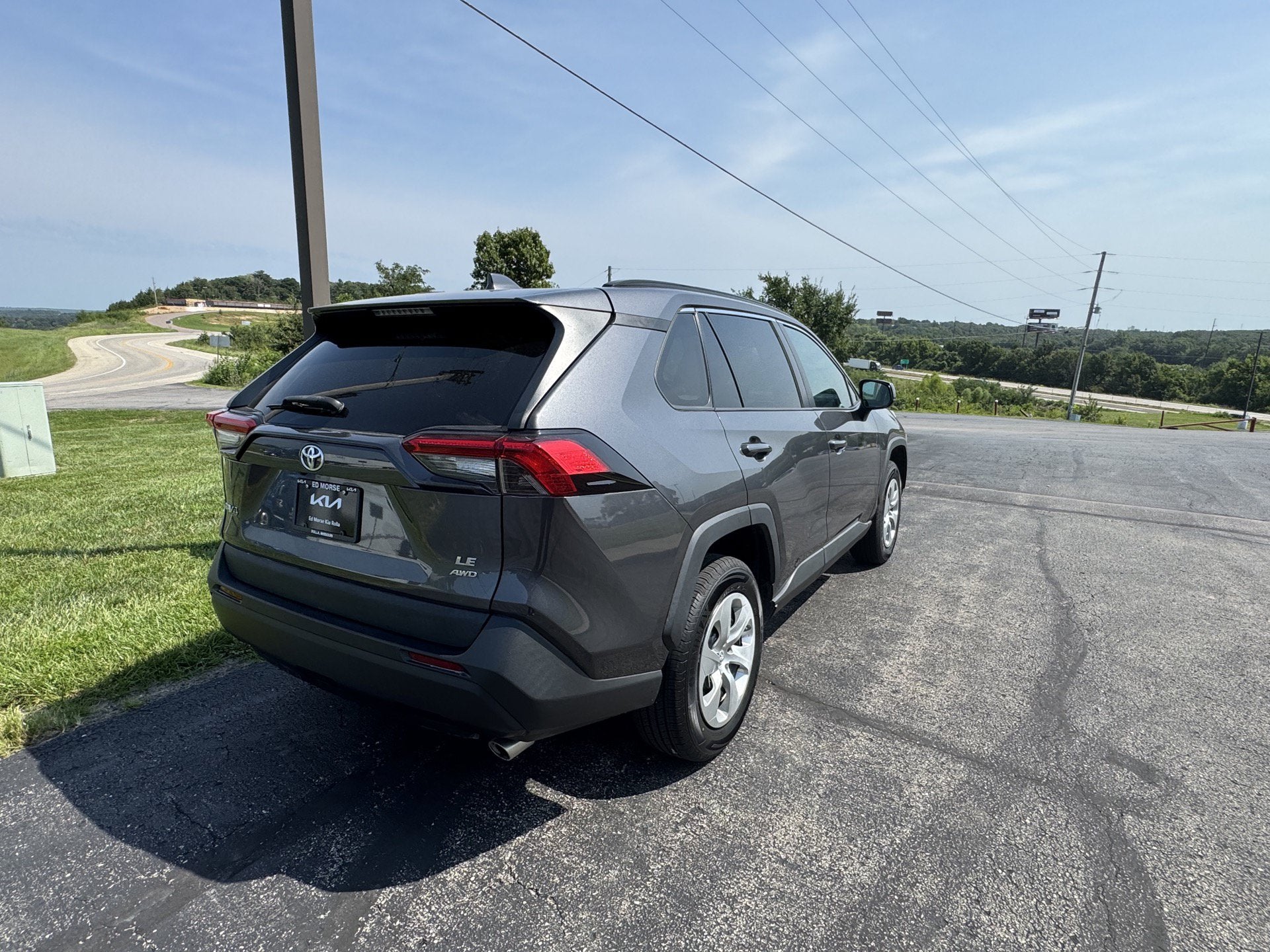 2020 Toyota RAV4 LE
