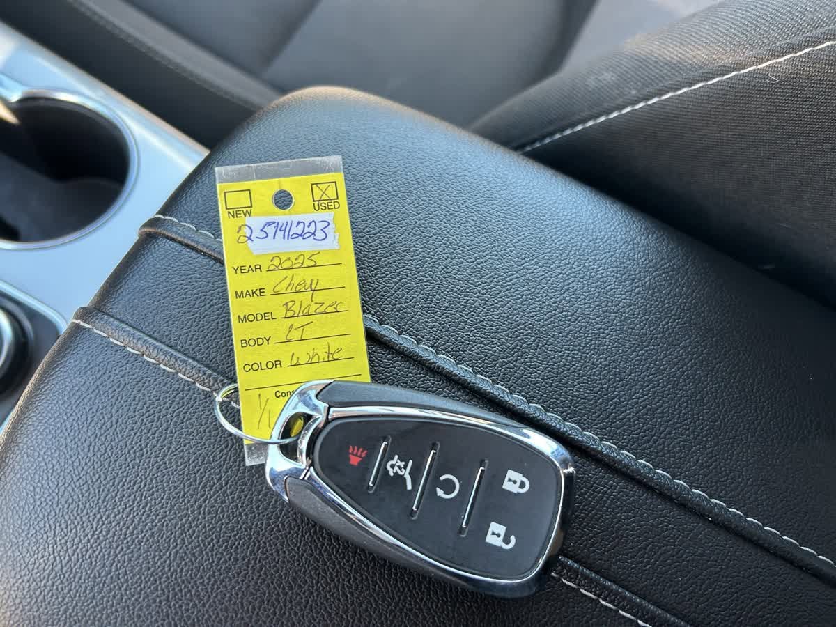 2025 Chevrolet Blazer LT