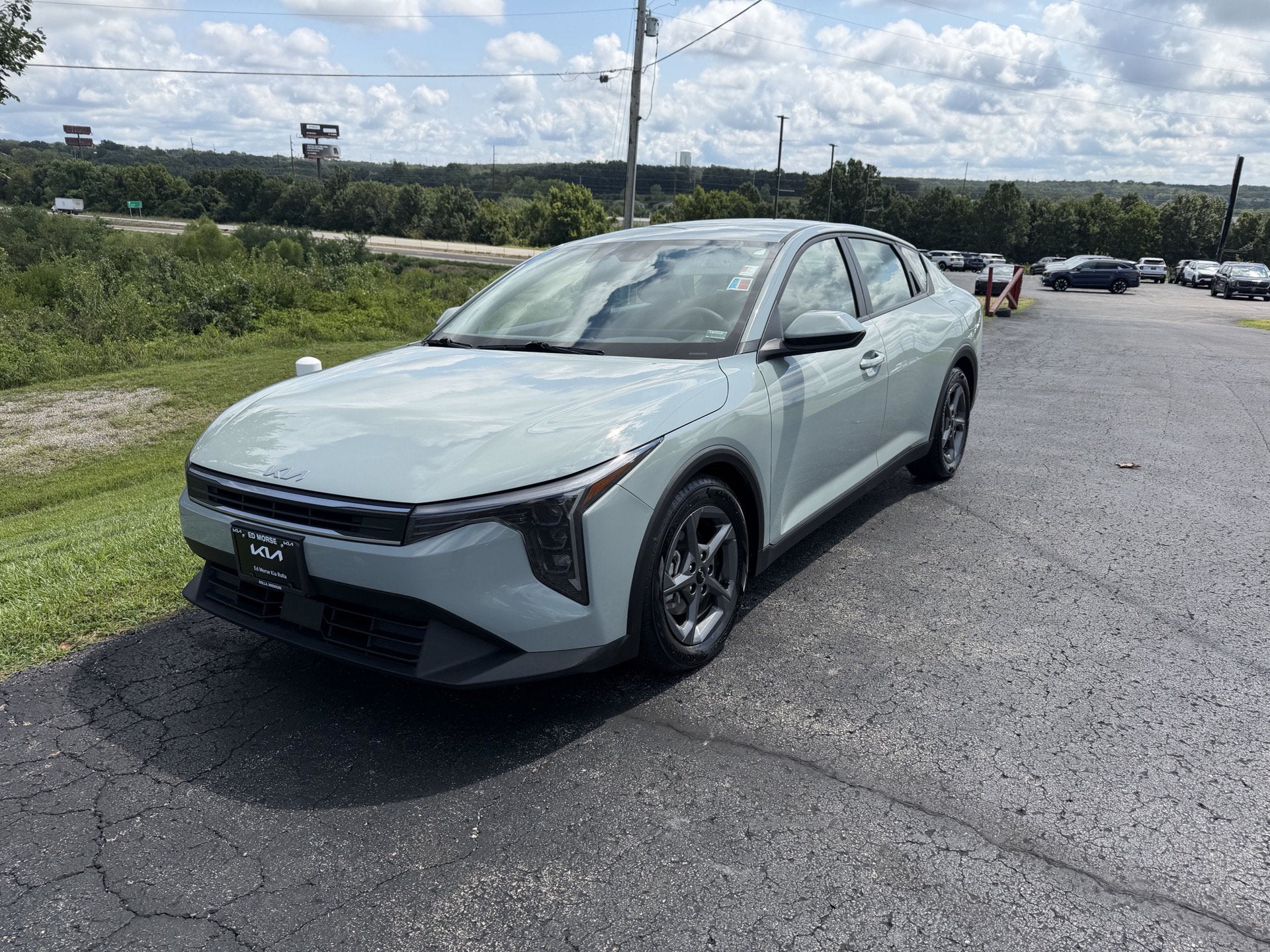 2025 Kia K4 LXS