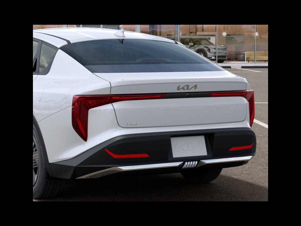 2027 Kia K4 LX