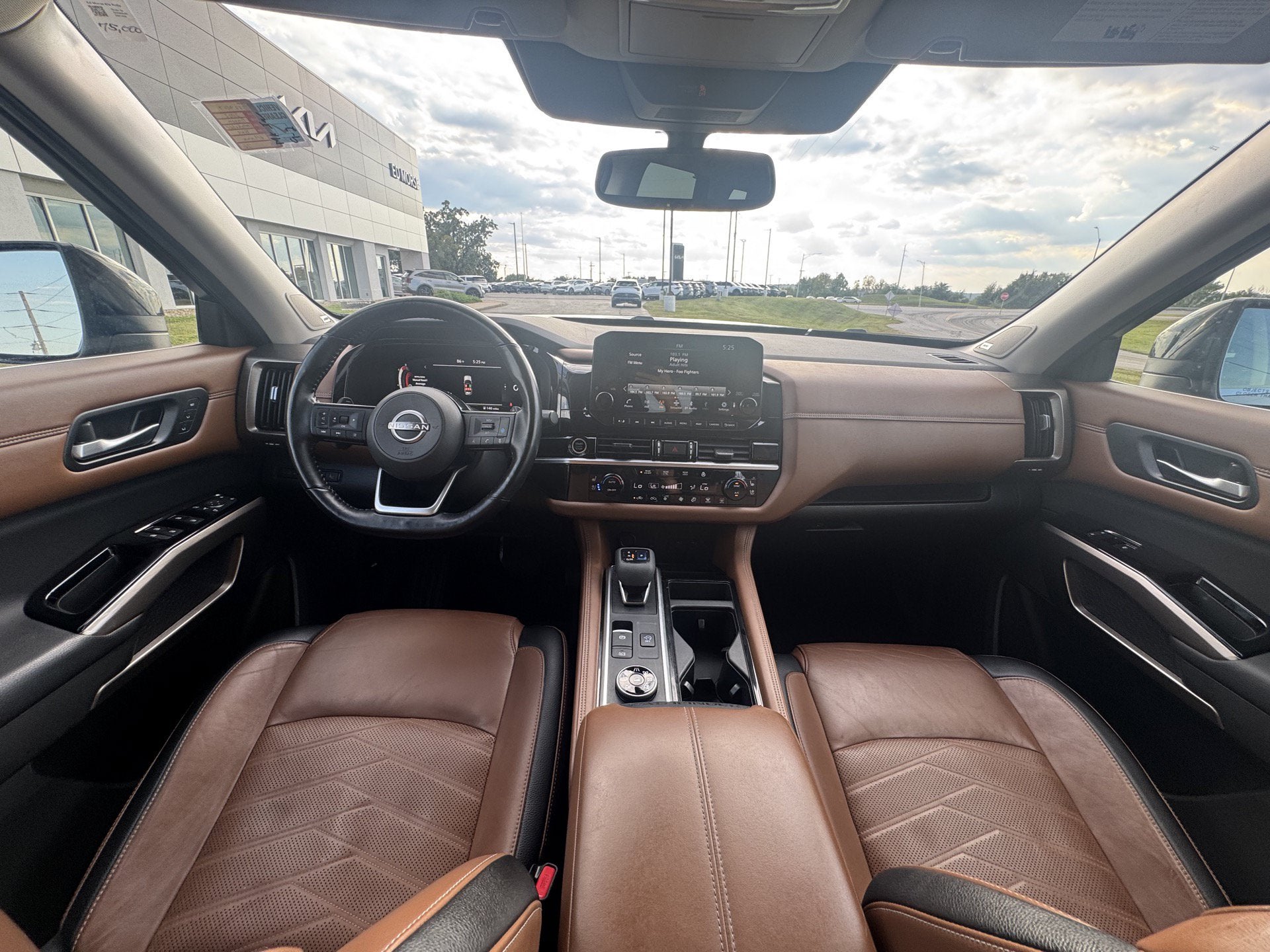 2022 Nissan Pathfinder Platinum