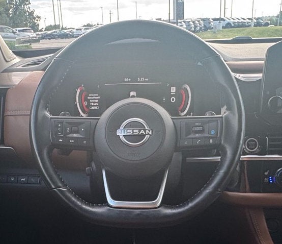 2022 Nissan Pathfinder Platinum