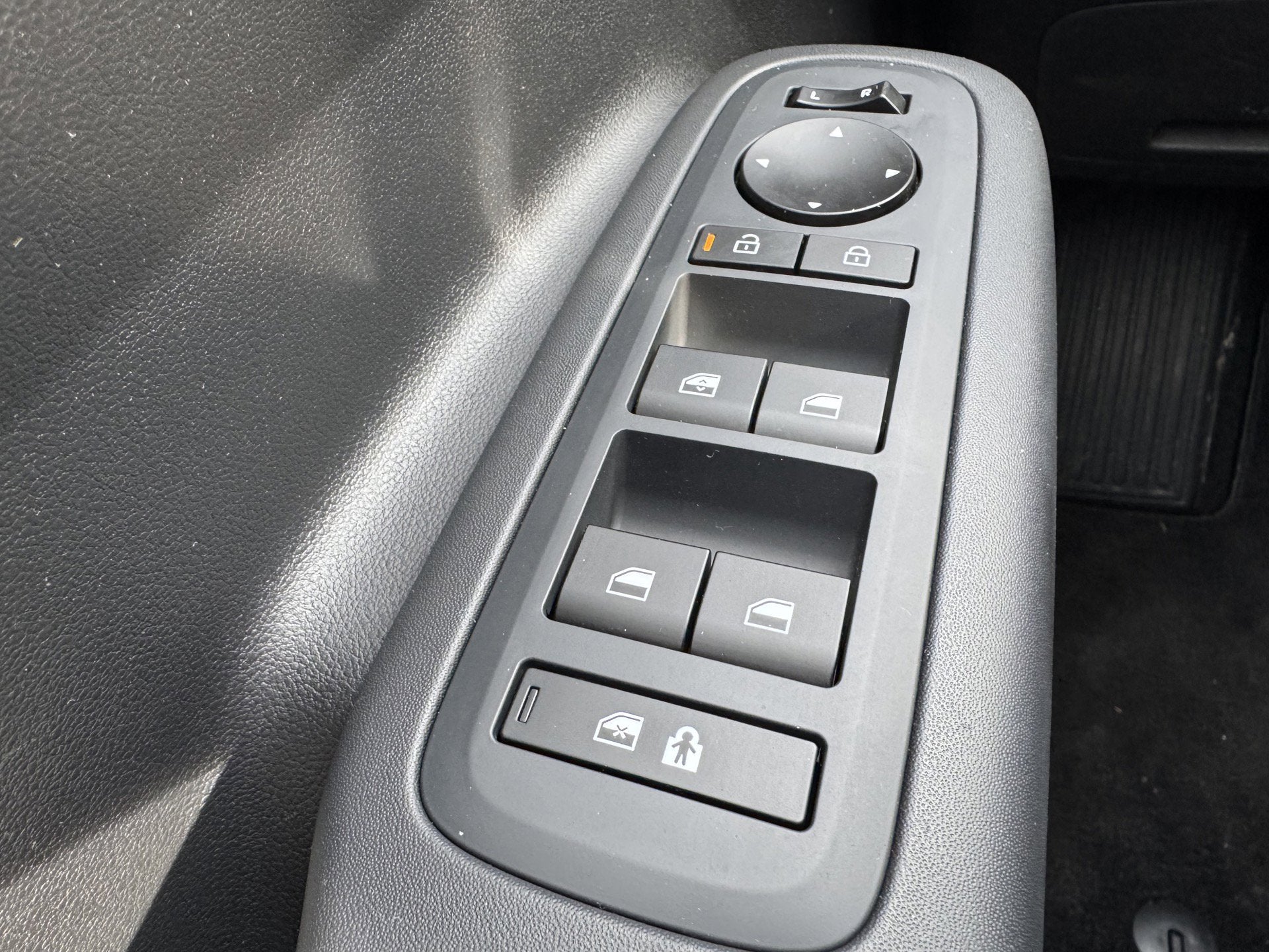 2025 Hyundai Santa Fe SE