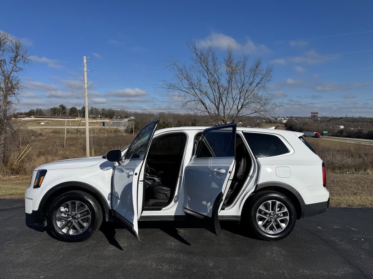 2024 Kia Telluride LX