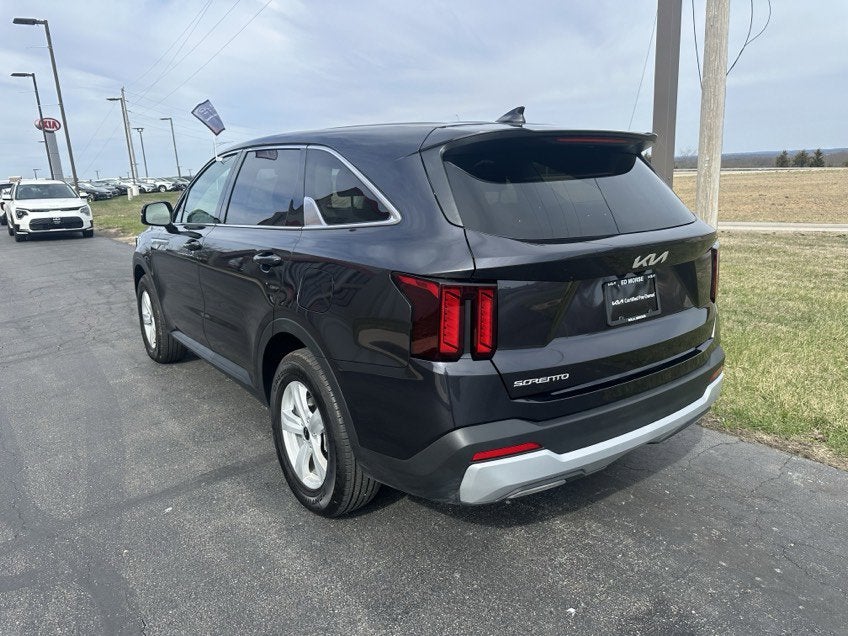 2025 Kia Sorento LX