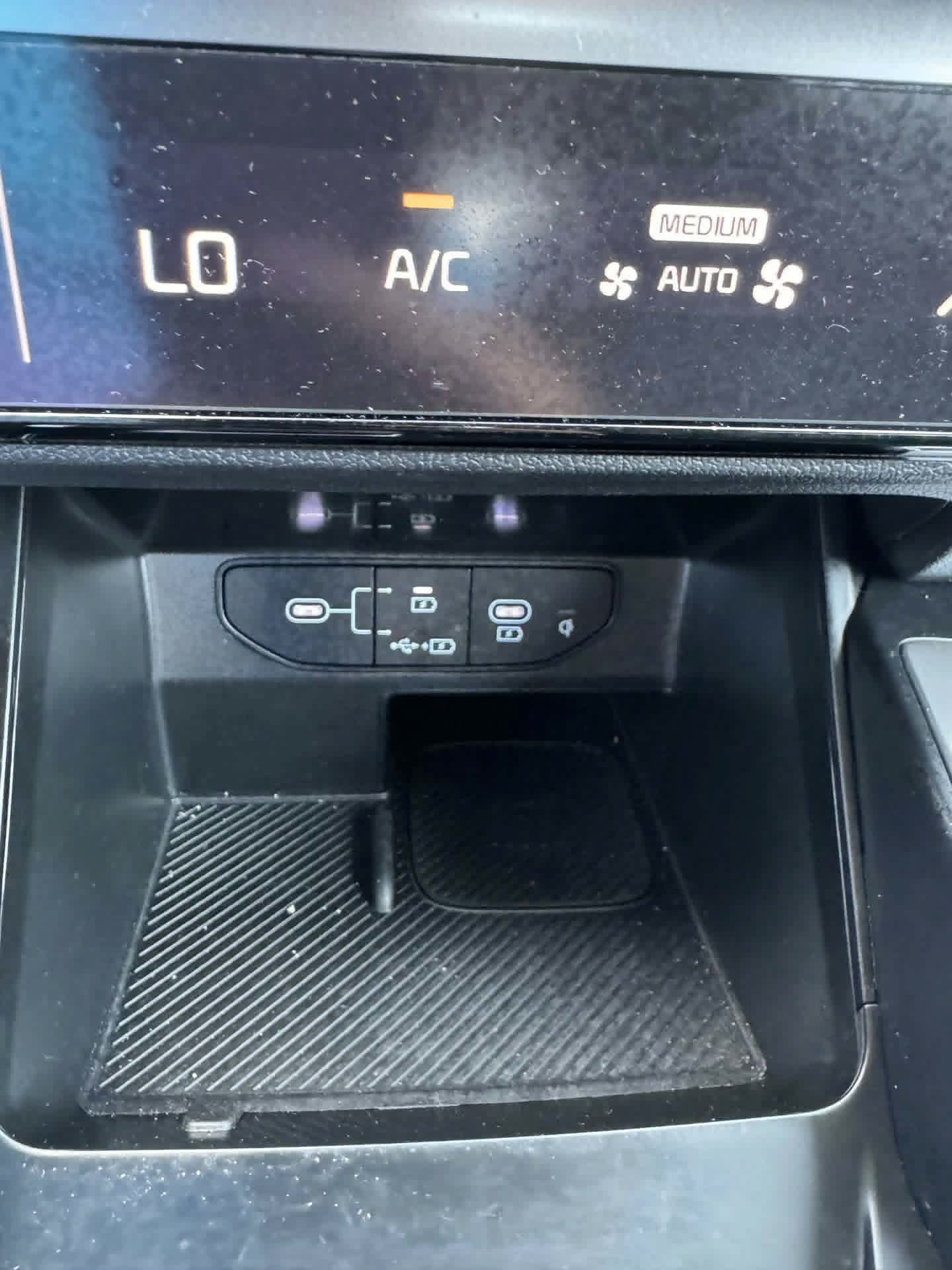 2025 Kia Sorento X-Line EX