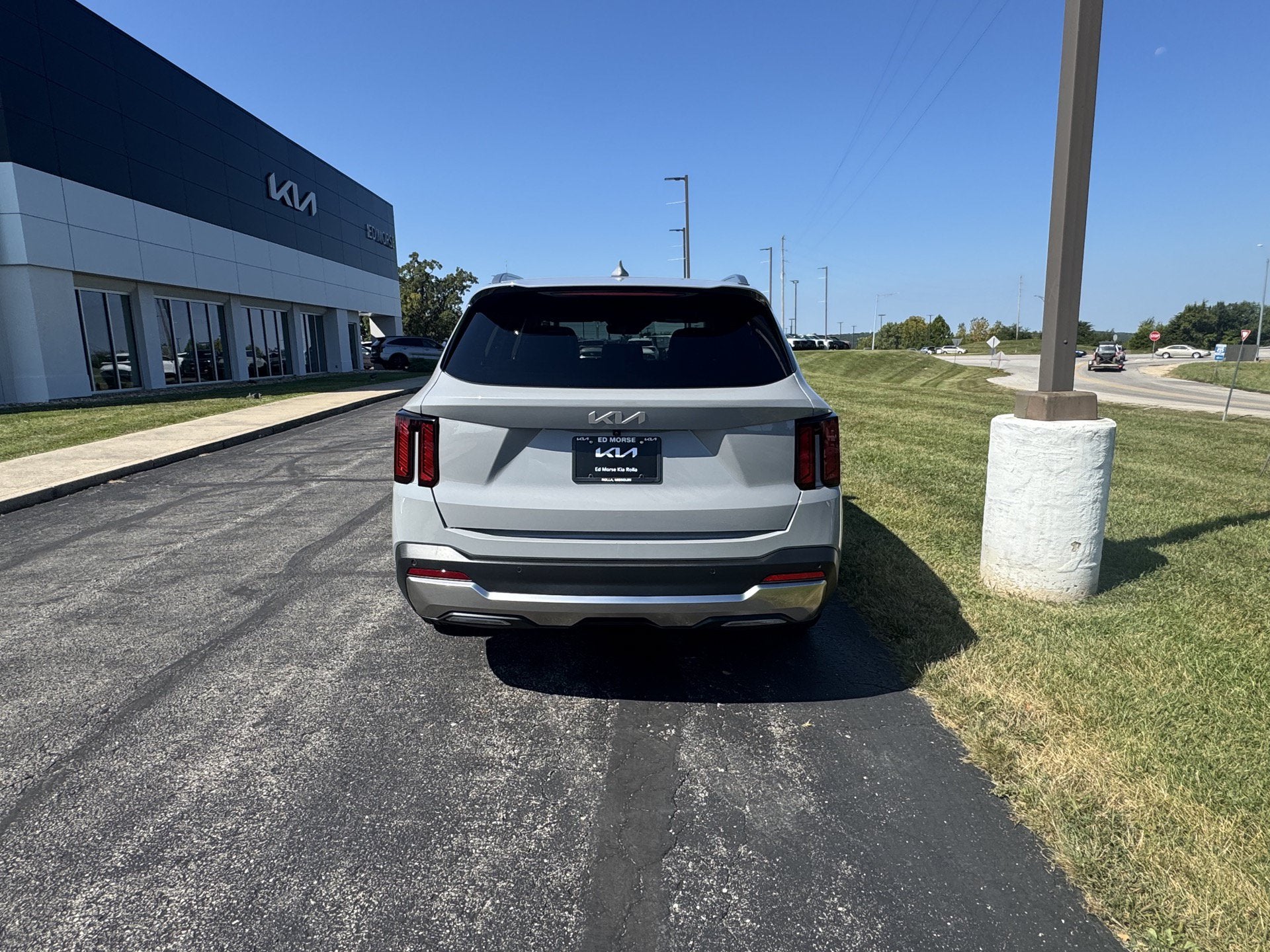 2025 Kia Sorento S