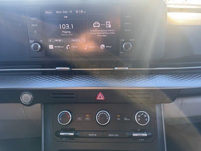 2024 Kia Carnival LX