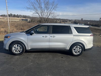 2023 Kia Carnival LX