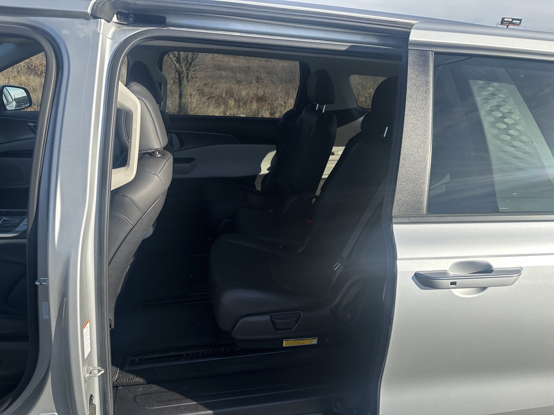 2023 Kia Carnival LX