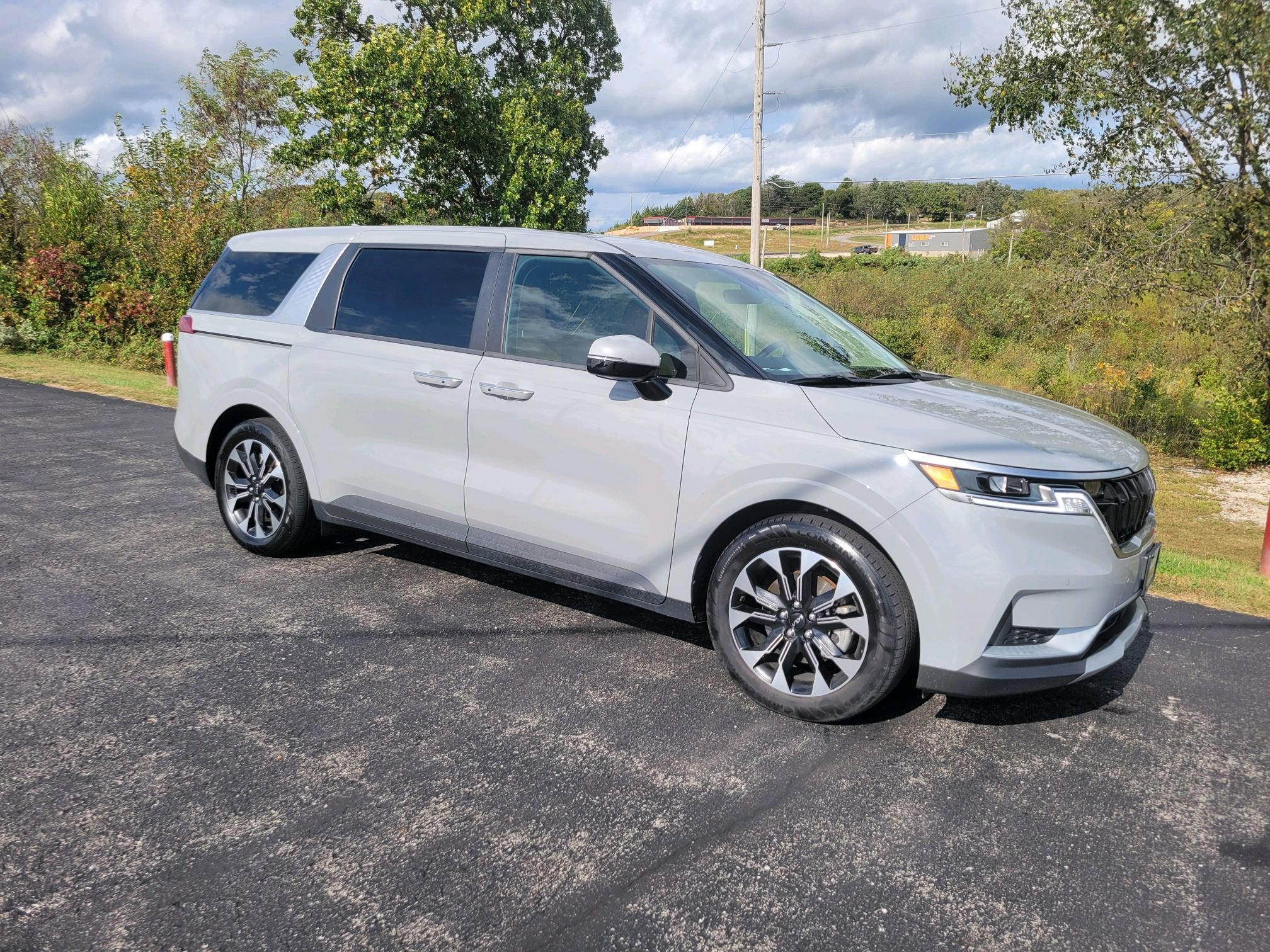 2024 Kia Carnival EX