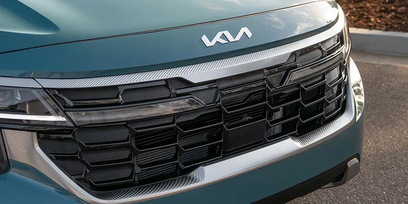 Close-up of the 2026 Kia Seltos front grille